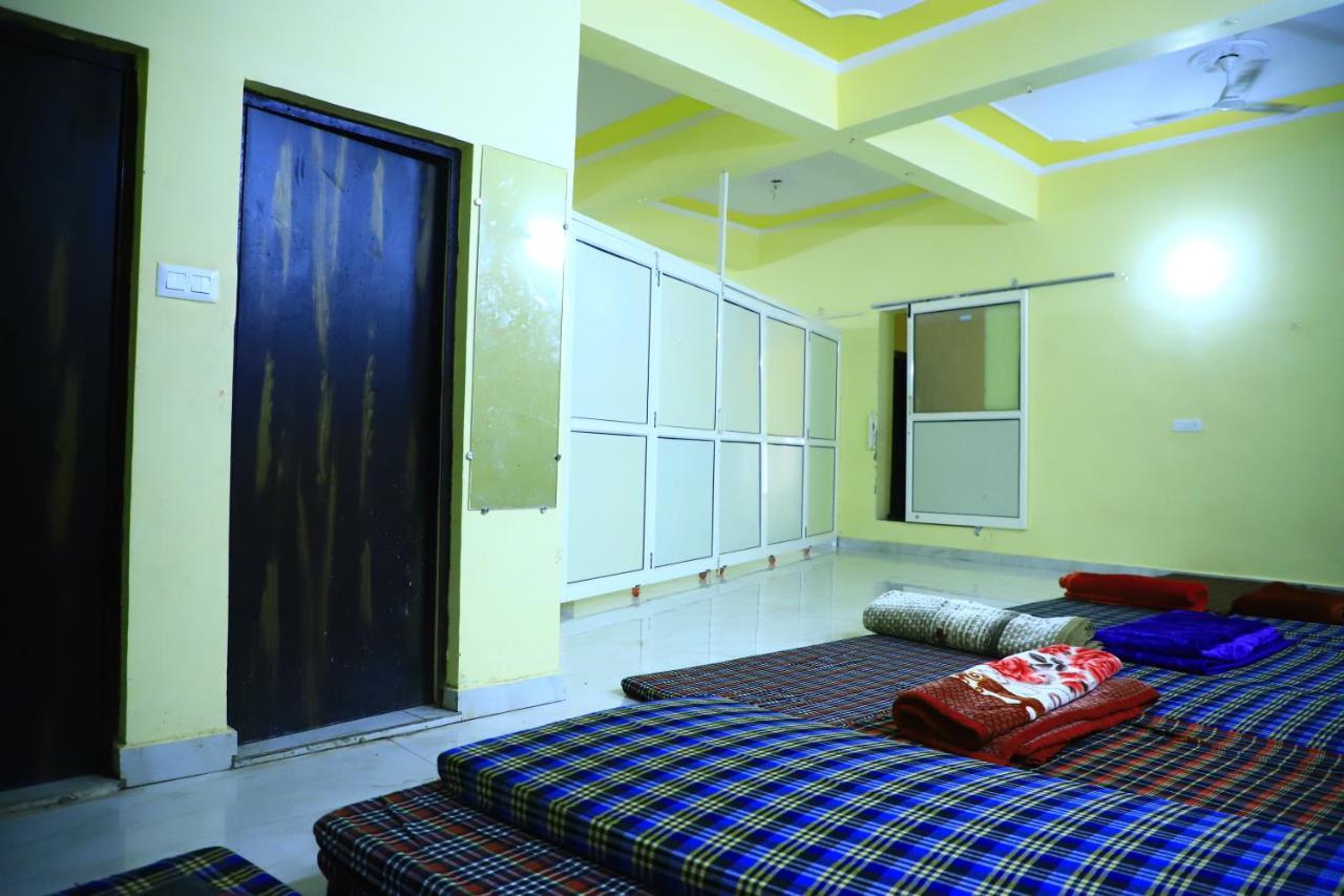 Shivraj Homestay Mathura Exterior photo